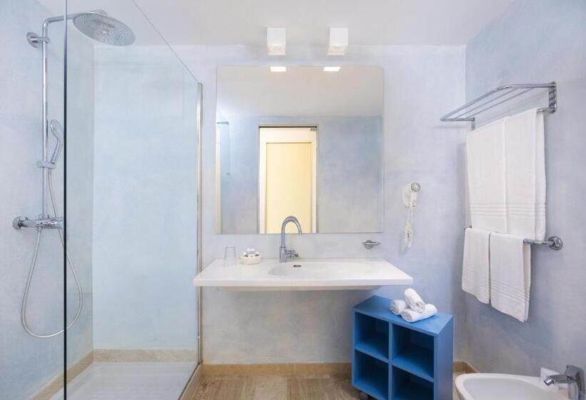 فندق Tirreno Resort