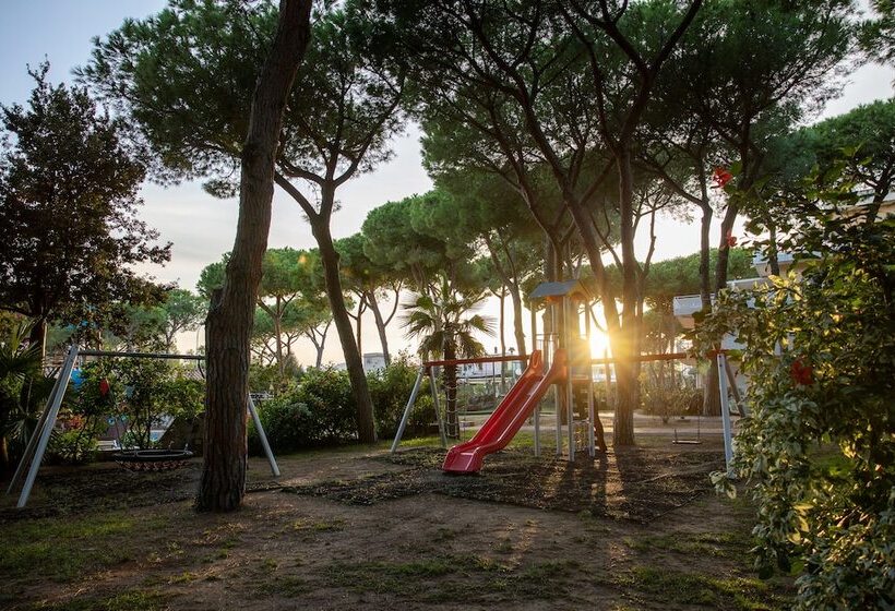 فندق Tirreno Resort