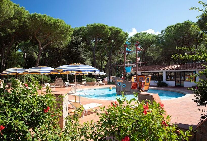 فندق Tirreno Resort