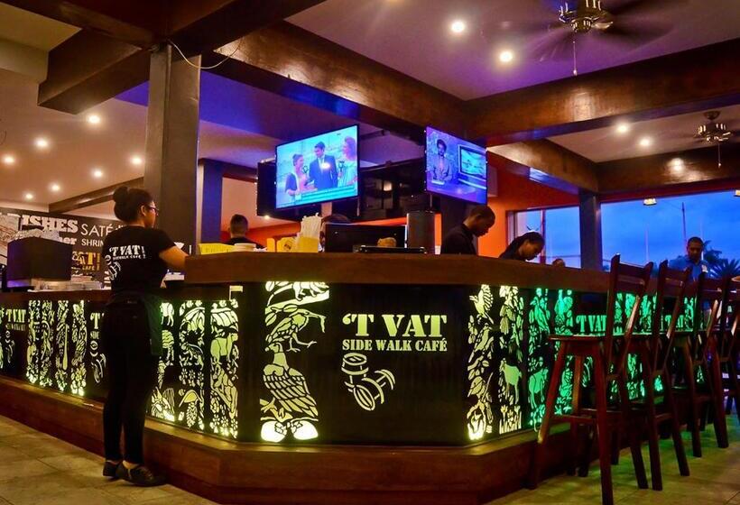 هتل Zeelandia Suites