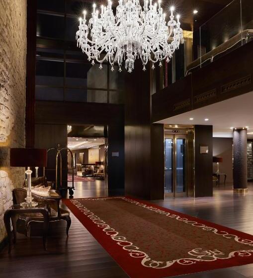 فندق Castillo de Gorraiz & Spa