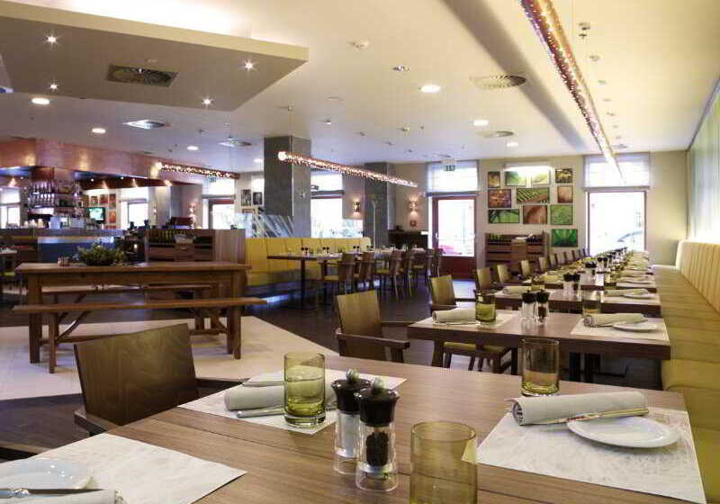 هتل Courtyard By Marriott Pilsen