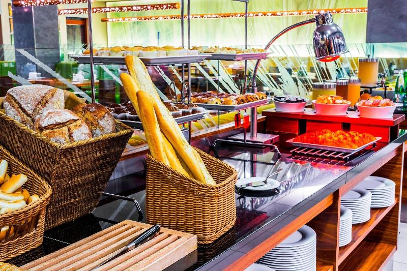 هتل Courtyard By Marriott Pilsen