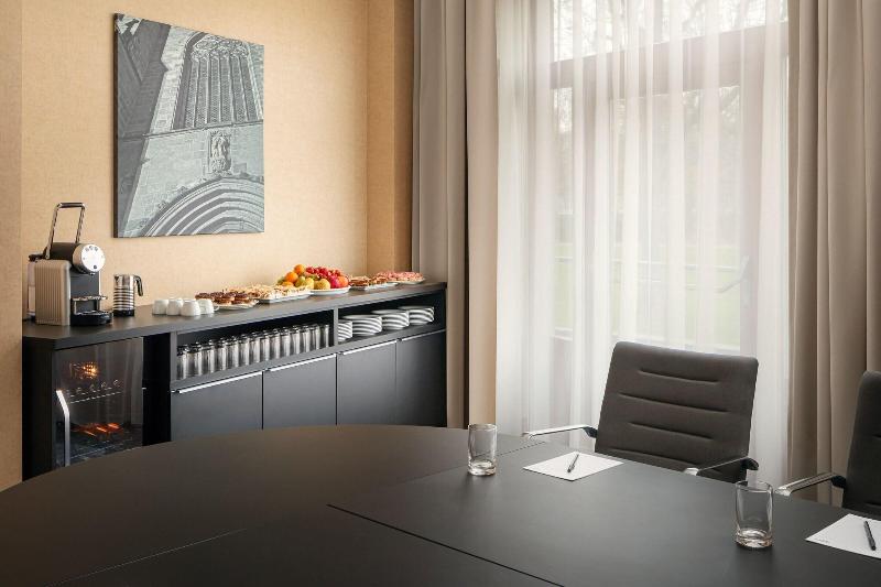 هتل Courtyard By Marriott Pilsen