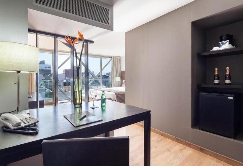 בית מלון כפרי Exe Suites Reforma