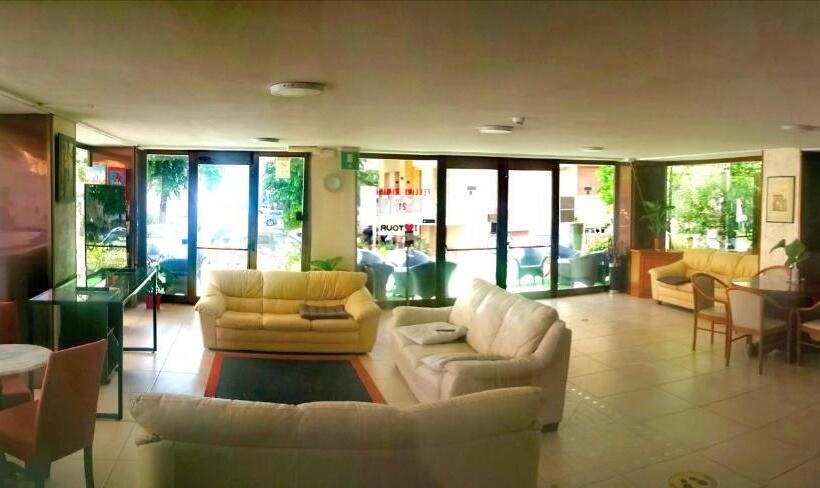 בית מלון כפרי Fellini Rimini