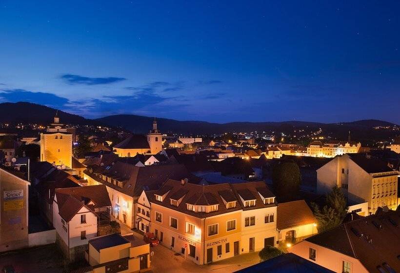 هتل Grand Litava Beroun