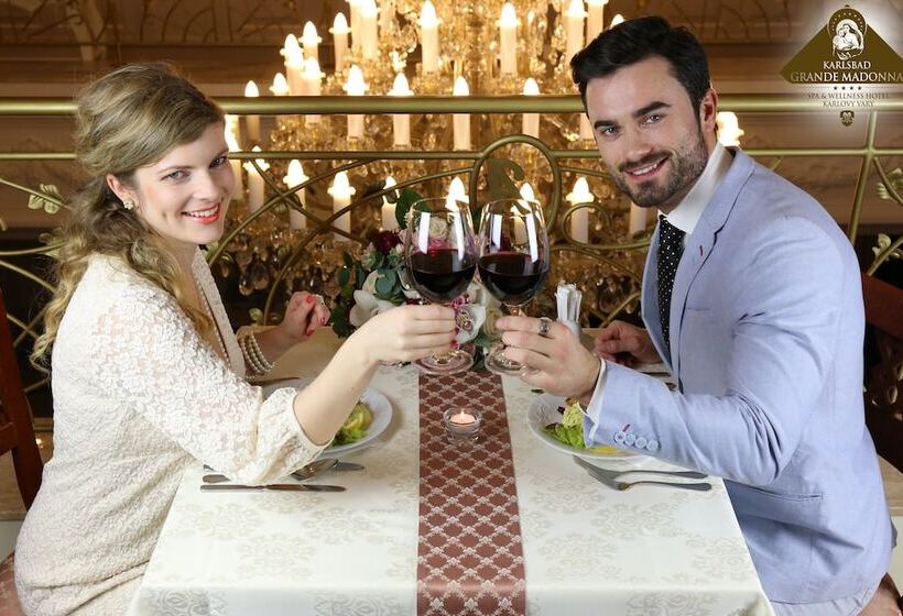 هتل Karlsbad Grande Madonna