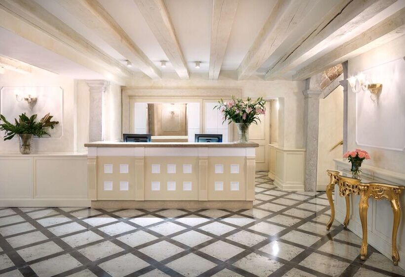 ホテル Maison Venezia | Una Esperienze