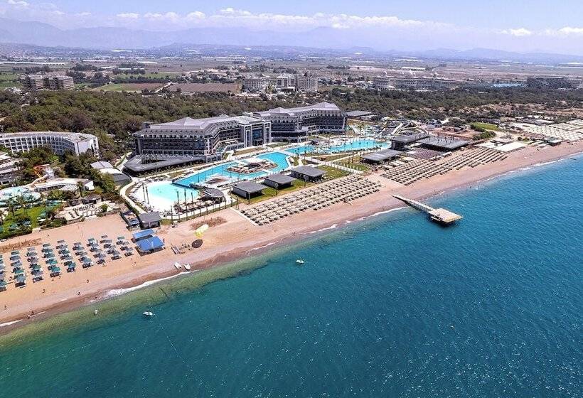هتل Lago