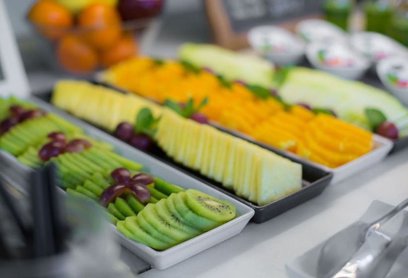 هتل Petit Palace Tamarises