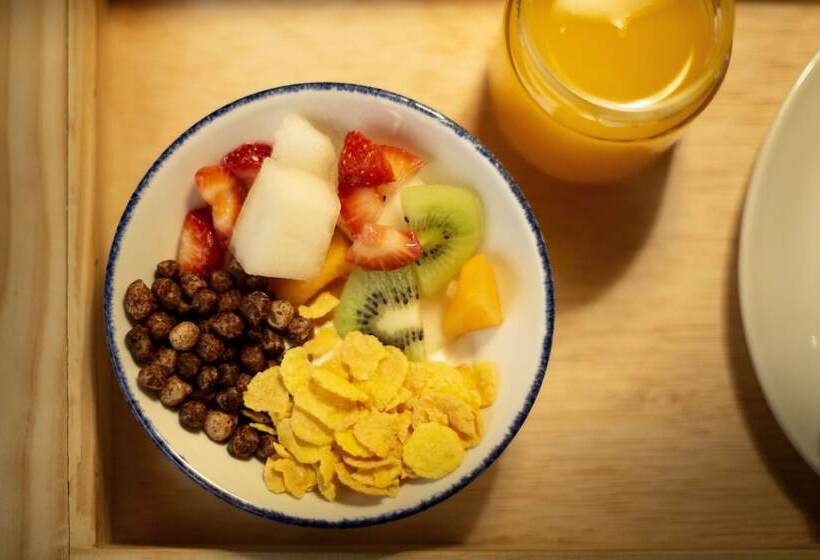 هتل Petit Palace Tamarises