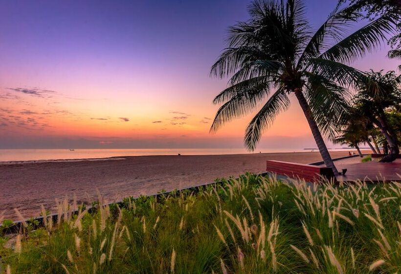 هتل The Regent Cha Am Beach Resort, Hua Hin