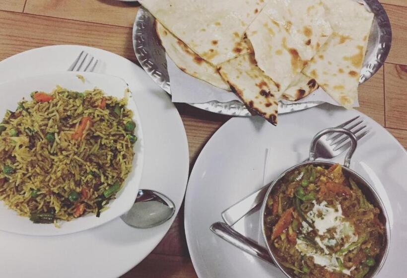 בית מלון כפרי Hare S Bar And Restaurant