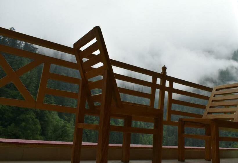 فندق The Forest Pinnacle And Café, Jibhi
