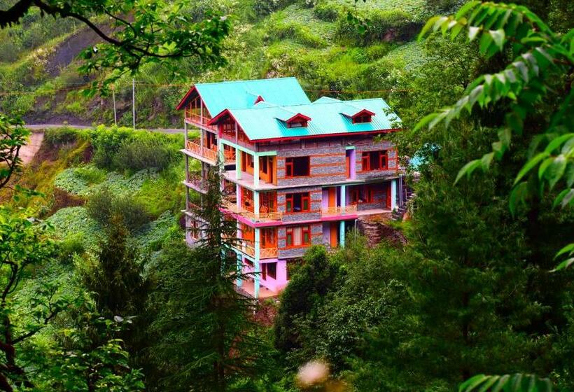 فندق The Forest Pinnacle And Café, Jibhi
