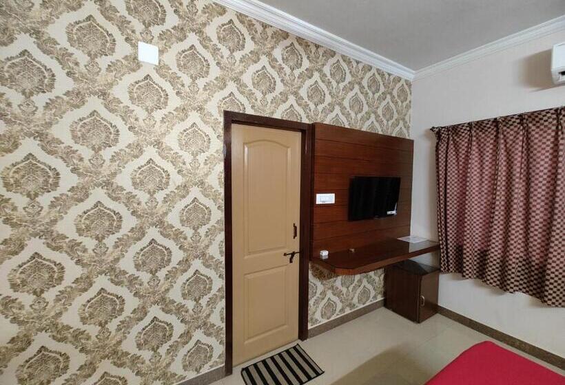 فندق Vyavahar Lodge