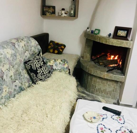 بنسيون Traditional Cottage With Fireplace By Lake Ohrid