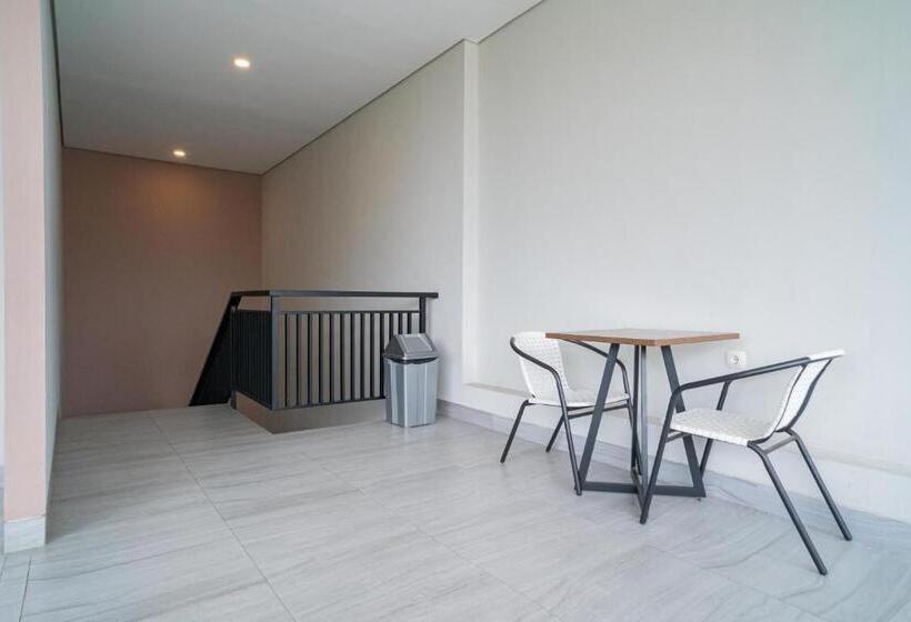 Urbanview Hotel Bubusini Batu By Reddoorz