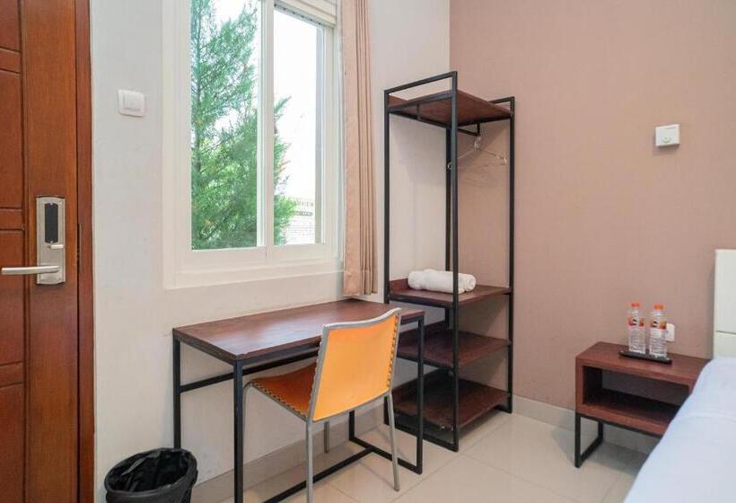 Urbanview Hotel Bubusini Batu By Reddoorz