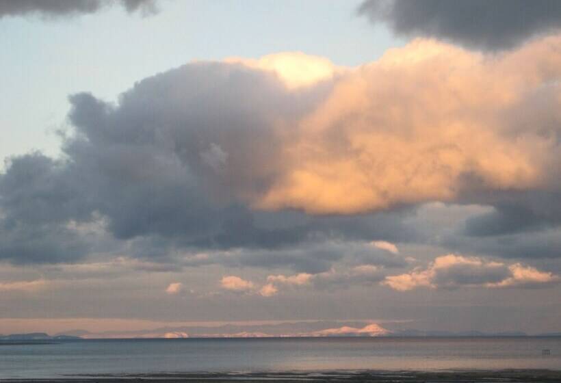 فندق صغير Dungeness Bay Cottages