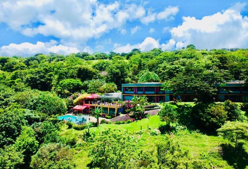 Отель Lake Arenal Brewery &