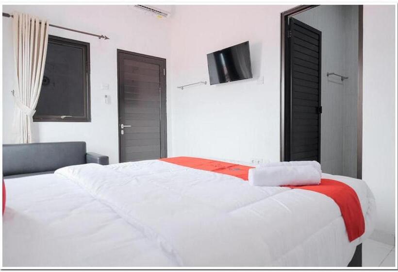 هتل Reddoorz Near Kota Tua 2