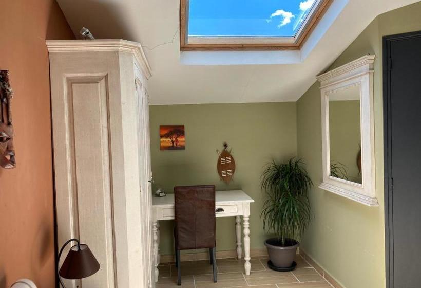 بنسيون La Maison Des Alpilles