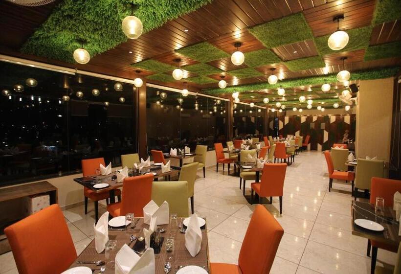 فندق The Grand, Chittorgarh