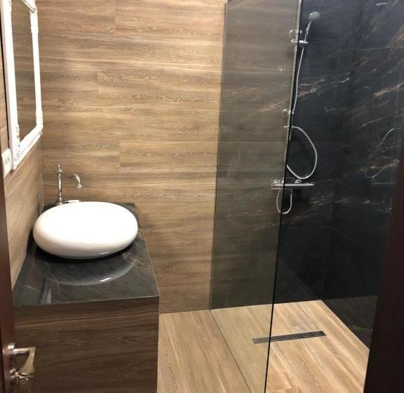 هتل M Rooms