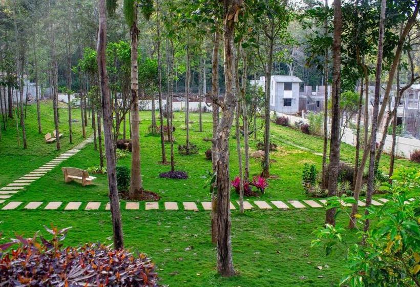 Livgrand Bison Rise Resort, Yercaud