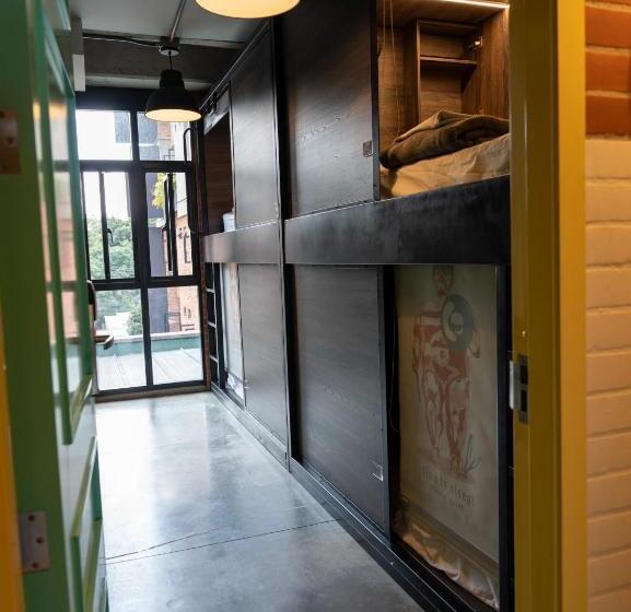 هاستل Masaya Medellin