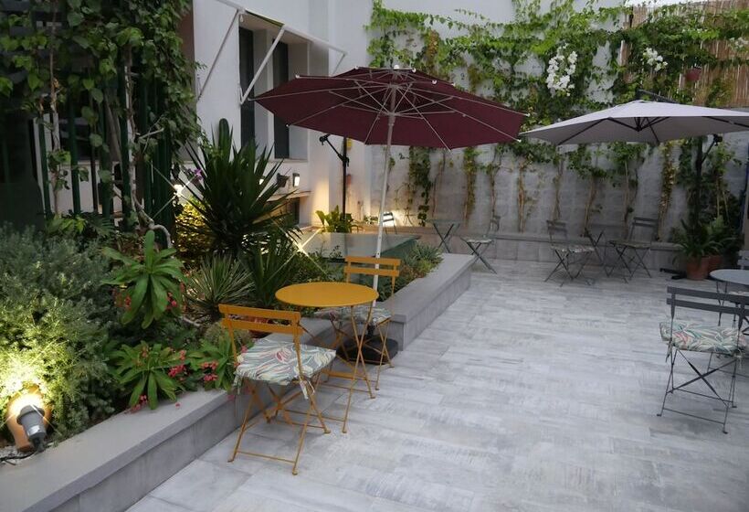 هتل Gardenia Boutique