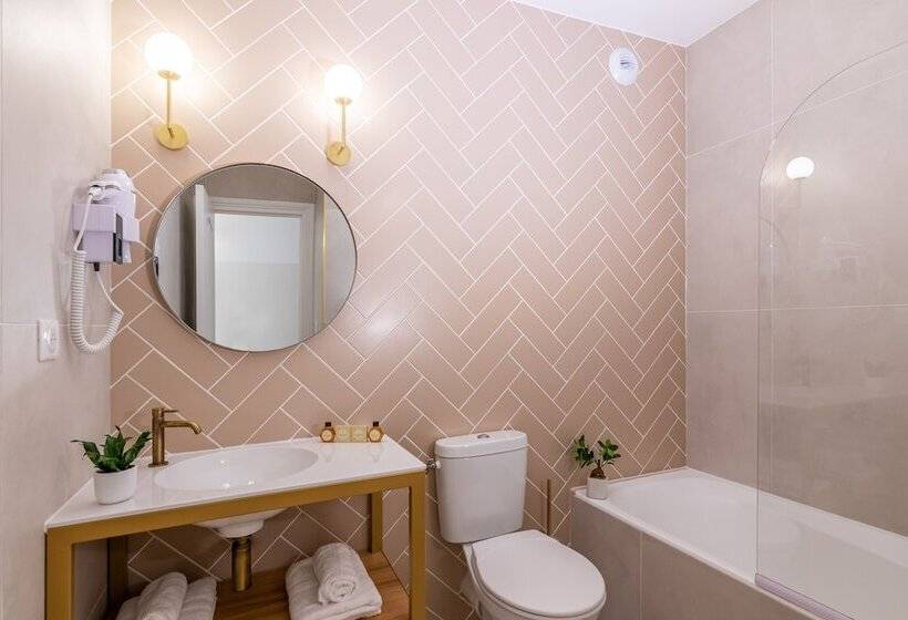 هتل Hôtel Flor