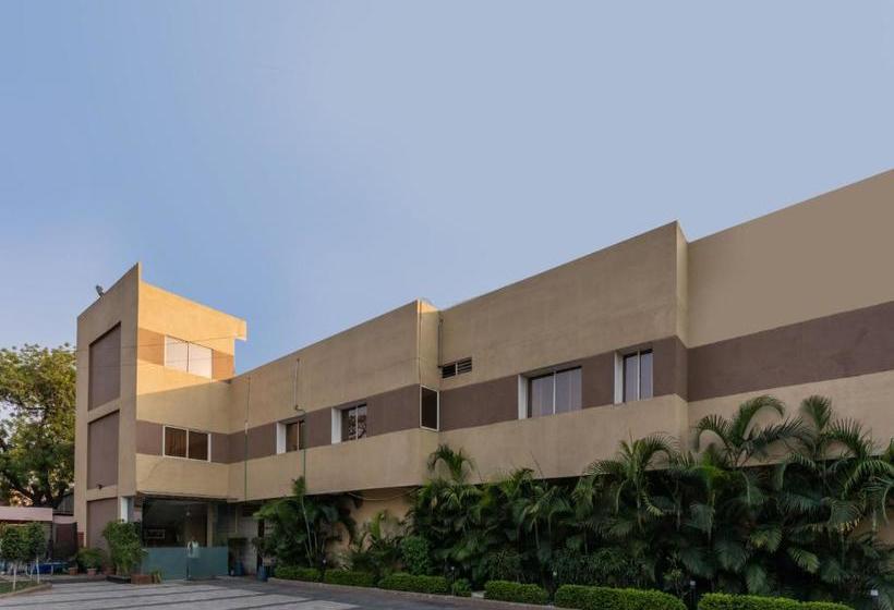 فندق Oyo 74137 Wonder Hill Guest House