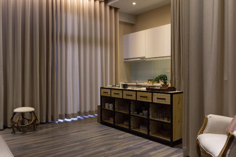 هاستل Pod Labo 家庭多人高cp 四人起