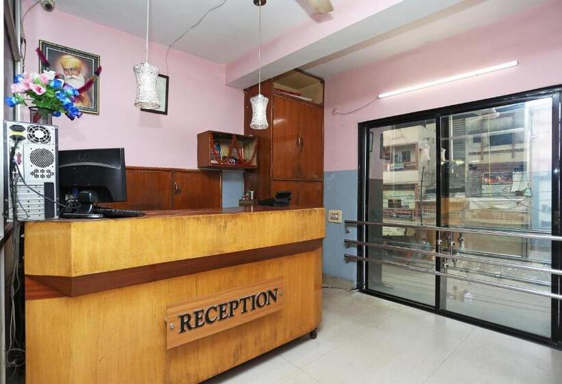 فندق Oyo 13669  Satnam