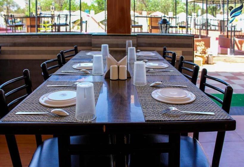 فندق Pinnk Lake Resort And Bar
