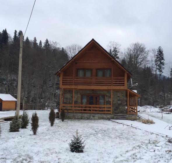 פנסיון Guest House In Carpathians