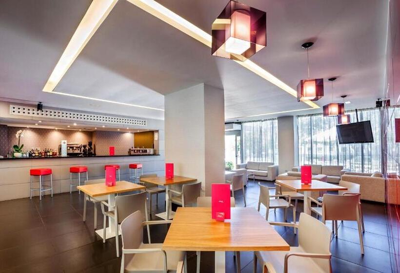 هتل Granada By Pierre & Vacances