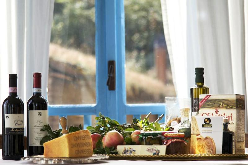 هتل Antico Borgo Di Tabiano Castello Relais De Charme