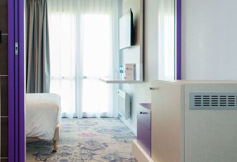 Brit Hotel Nantes Vigneux   L Atlantel
