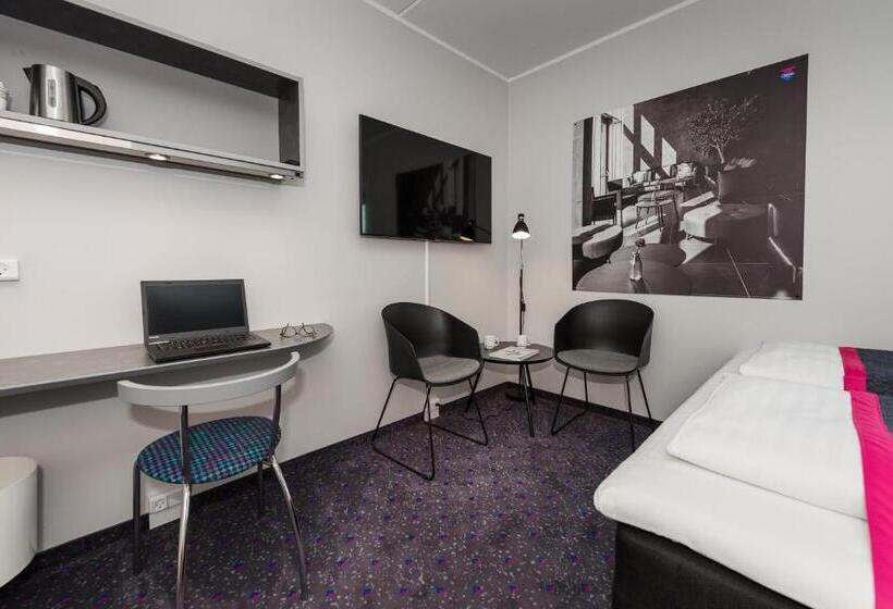 هتل Cabinn Odense