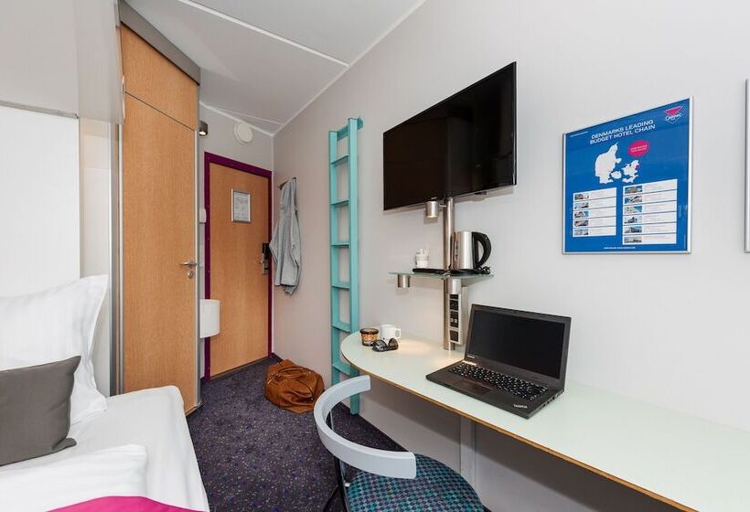 هتل Cabinn Odense