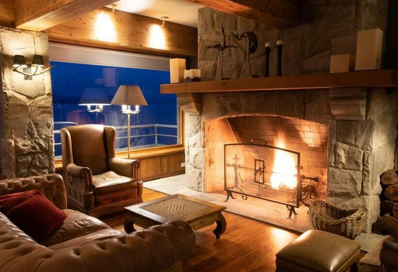 Cacique Inacayal Lake Hotel & Spa