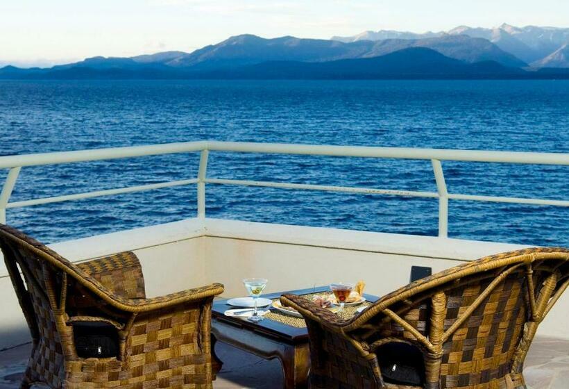 Cacique Inacayal Lake Hotel & Spa