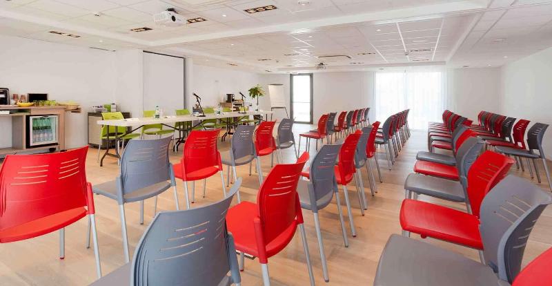ホテル Ibis Styles Rennes St. Gregoire