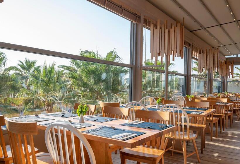 בית מלון כפרי Lyttos Beach