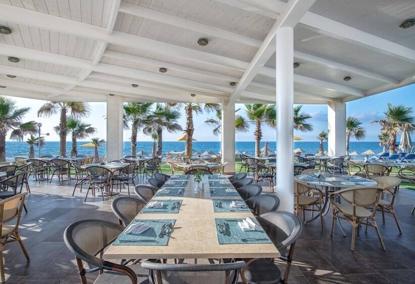 בית מלון כפרי Lyttos Beach