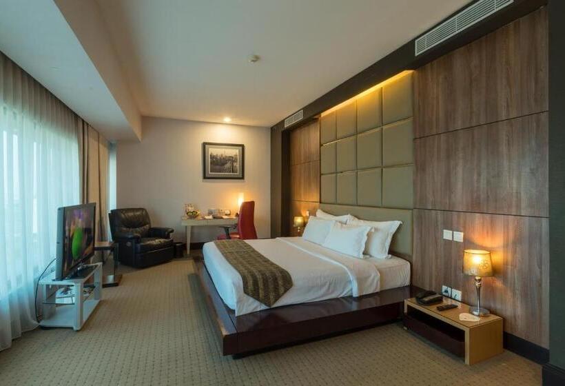 Manhattan Hotel Jakarta